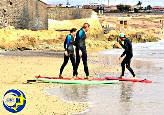 Beach surfing lessons Fuerteventura Beach surfing lessons Fuerteventura